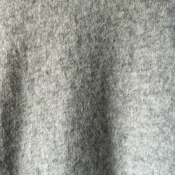 Charter Club Luxury 100% Cashmere Light Grey Marled Long Sleeve Top Size PS - Picture 2 of 5